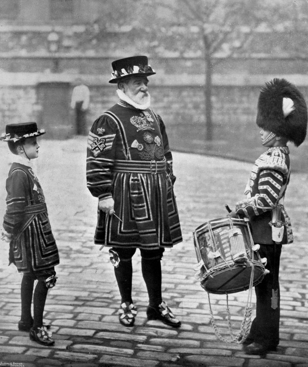 Sergent-major Patrick Penrose, Yeoman Porter, London, 1896 af Gregory and Co
