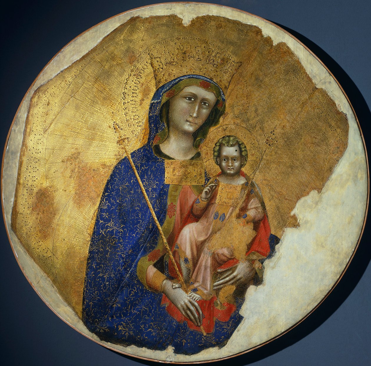Madonna med barn, af Ridolfo Guariento eller Guariento di Arpo (aktiv fra 1338 til 1370). af Guariento di Arpo