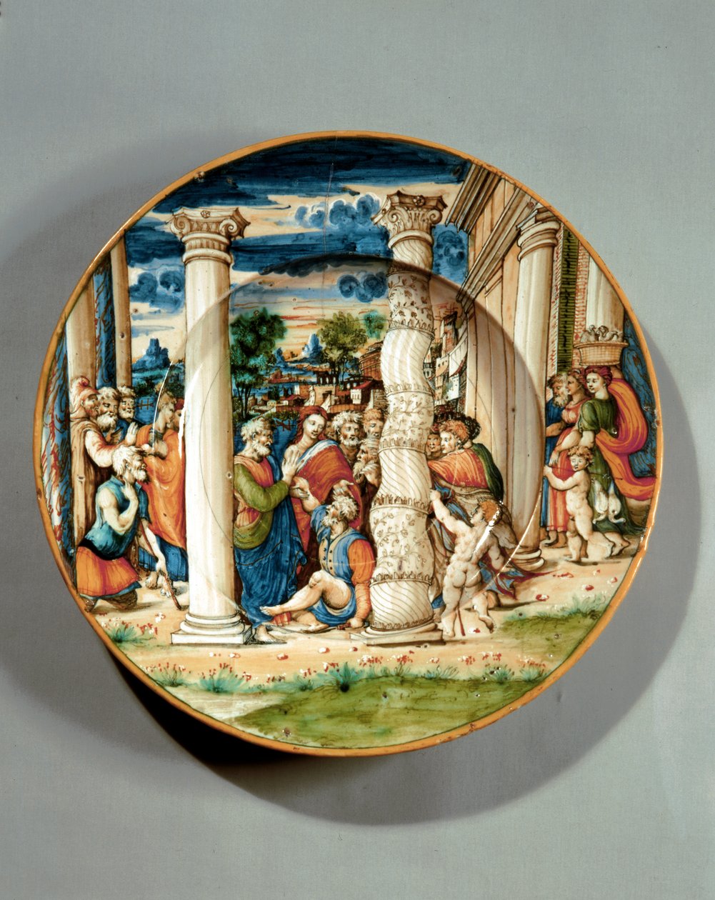 Fad med Peter og Johannes, der helbreder den lamme mand ved templet, ca. 1540-50 (maiolica) af Guido Di (workshop of) Merlino