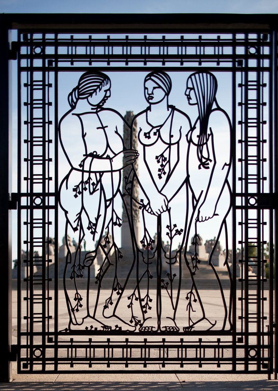 Indgangsport til skulpturparken, tre hunner (jern) (se også 346459) af Gustav Vigeland