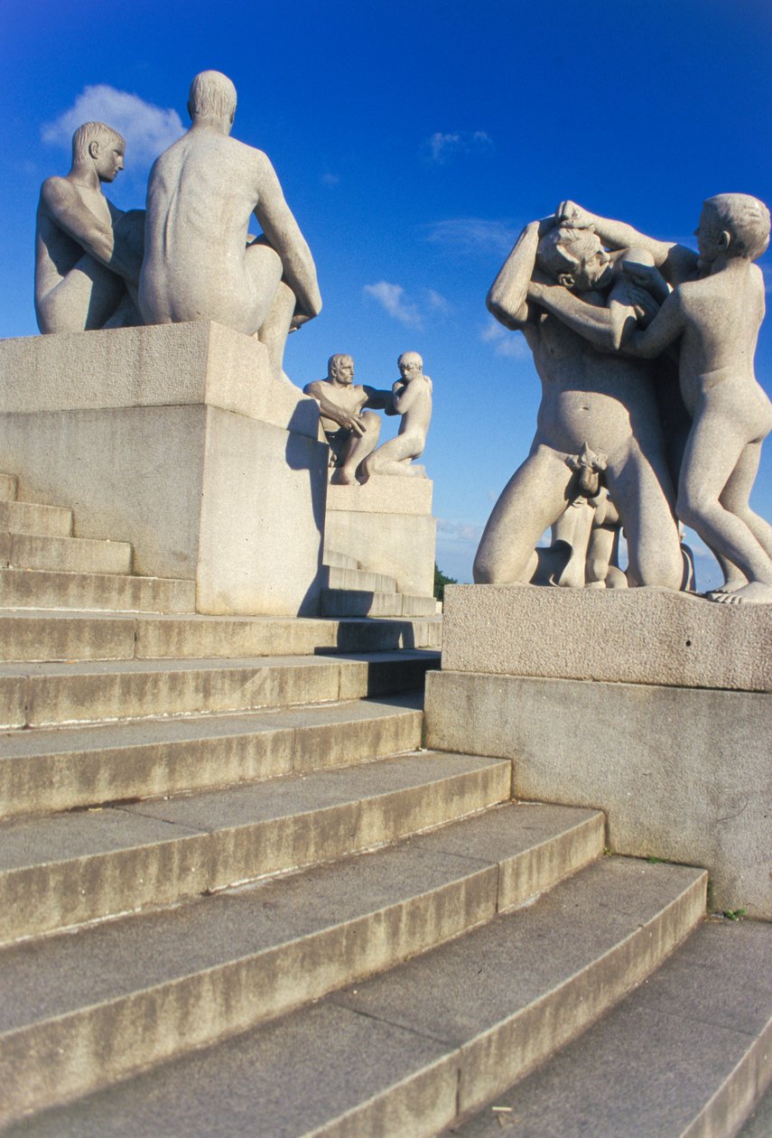 Norge, Oslo. Vigelandsparken. Skulpturer af Gustav Vigeland (1869-1943). af Gustav Vigeland