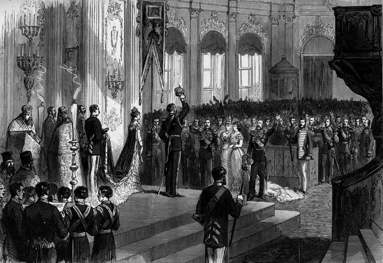 Den russiske zar Alexander III (1845-1894) lægger kronen på hovedet ved ceremonien for ophøjelse til tronen i kapellet i Vinterpaladset i Skt. Petersborg (St. Petersborg) af Gustave Janet