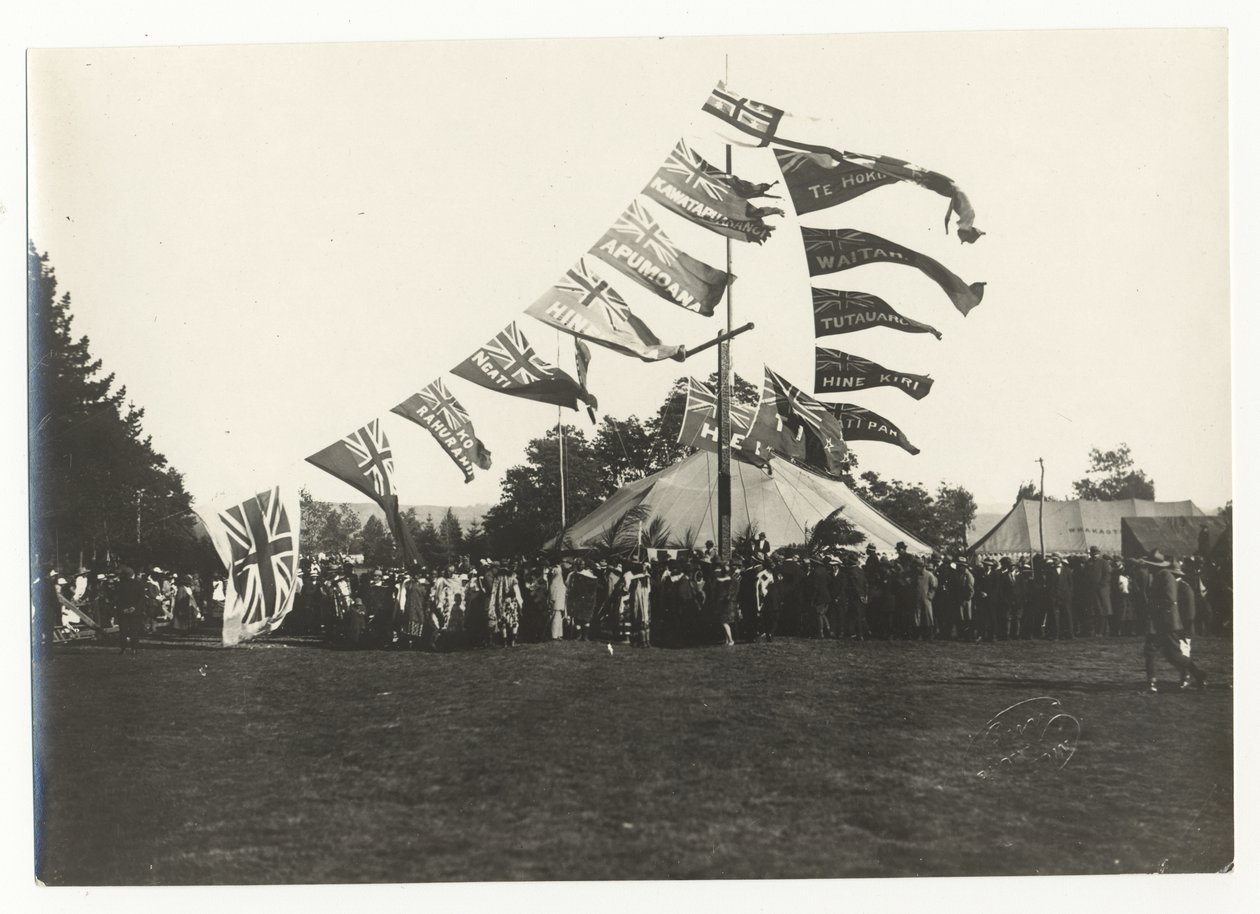 Maori-reception i Arawa Park, Rotorua, ca. 1925 (sølv gelatinetryk) af Guy Photo Studio
