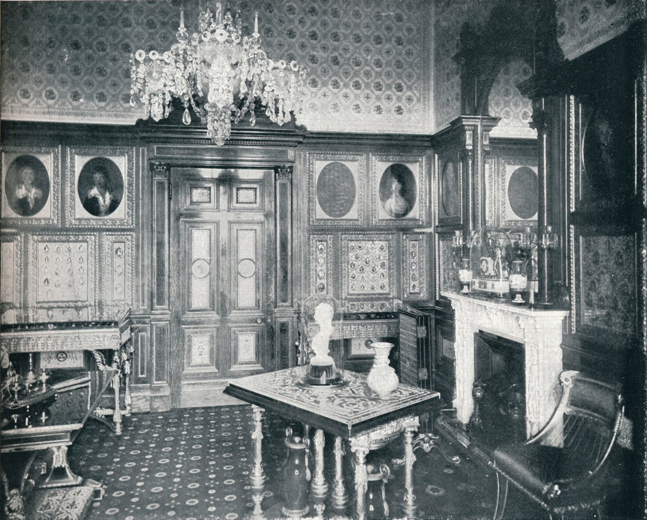 Queens Private Audience Chamber på Windsor Castle, c1899, 1901 af HN King
