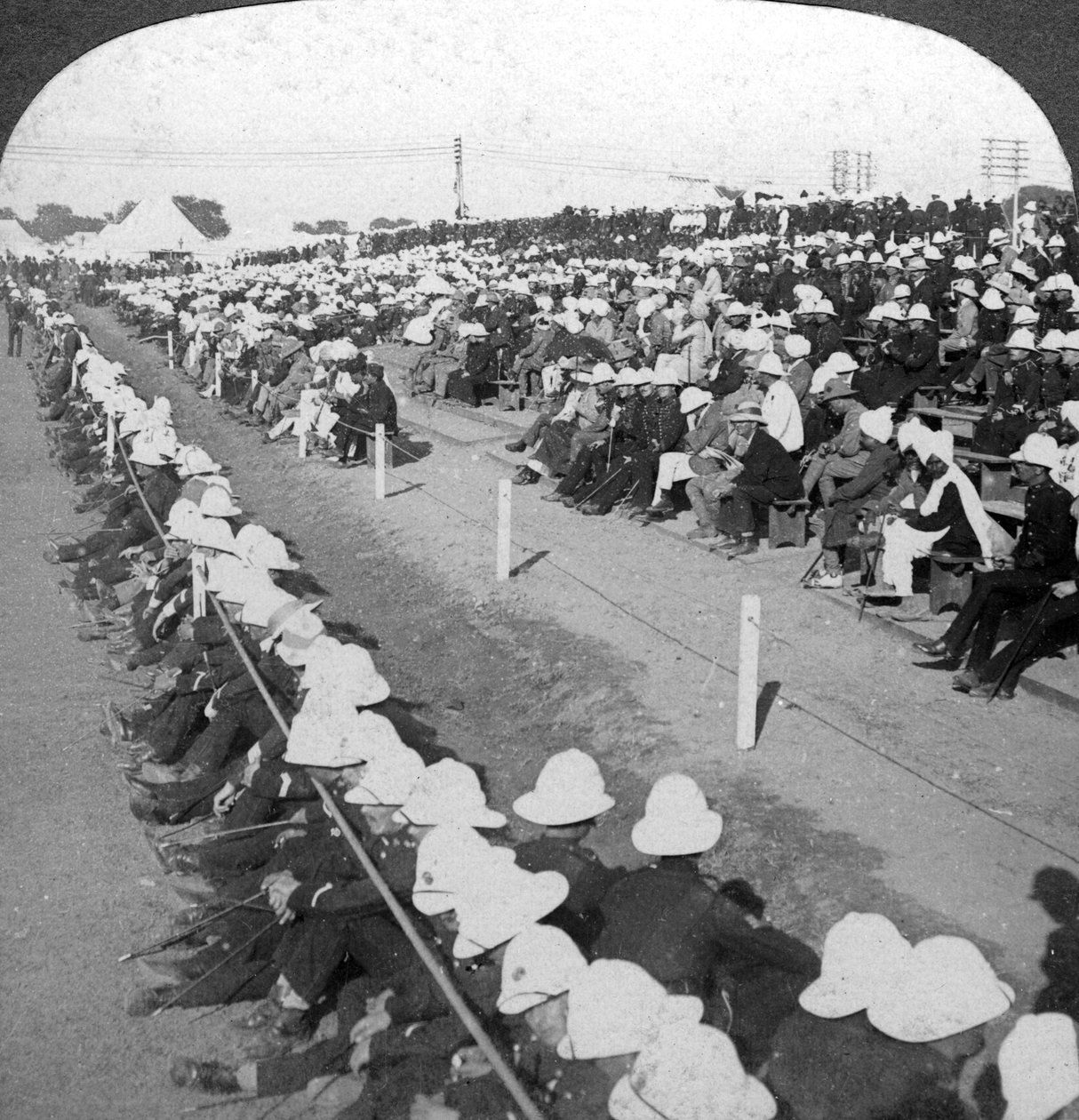 Ser en fodboldkamp mellem Lancashire Fusiliers og Border-regimenterne, Delhi, 1910