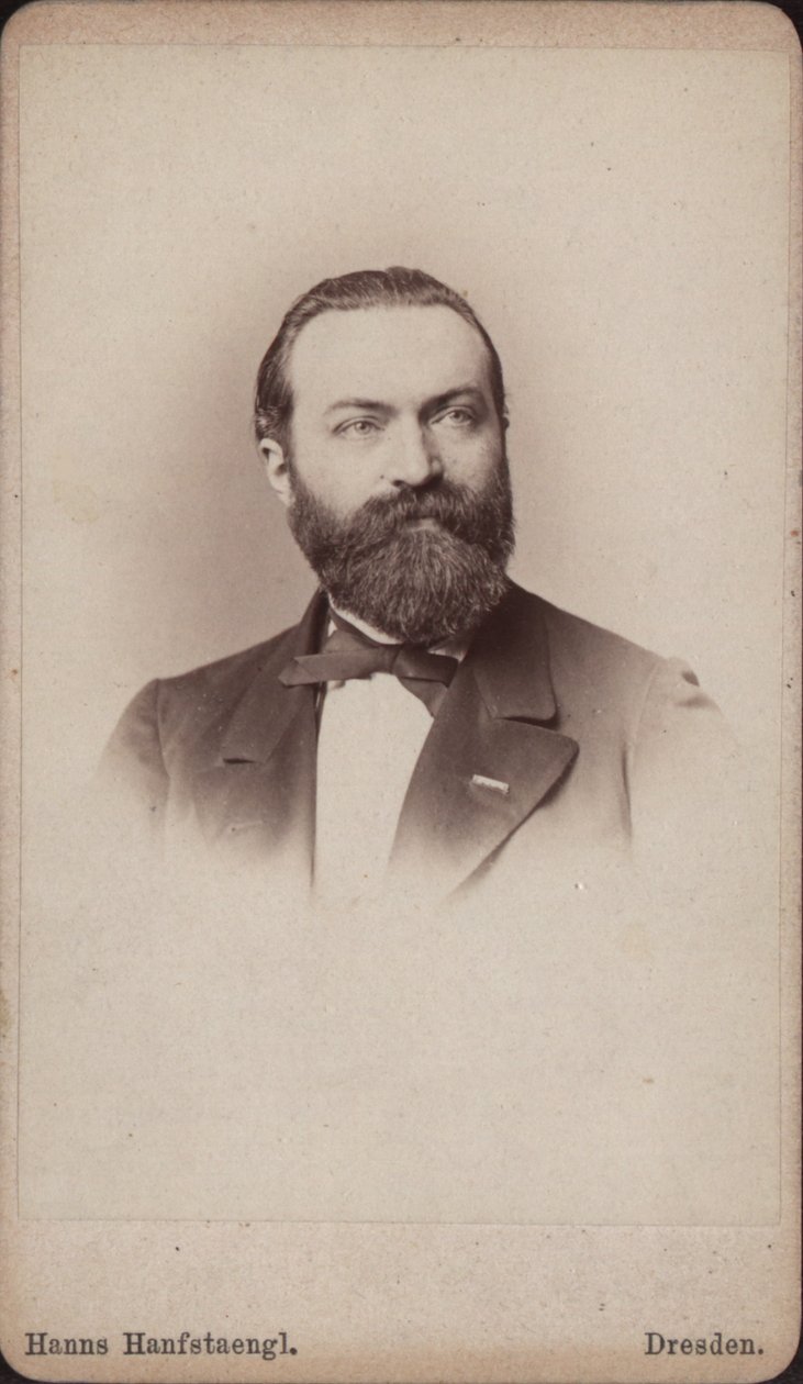 Portræt af cellisten og komponisten Friedrich Grützmacher 1832-1903, ca 1865. af Hanns Hanfstaengl