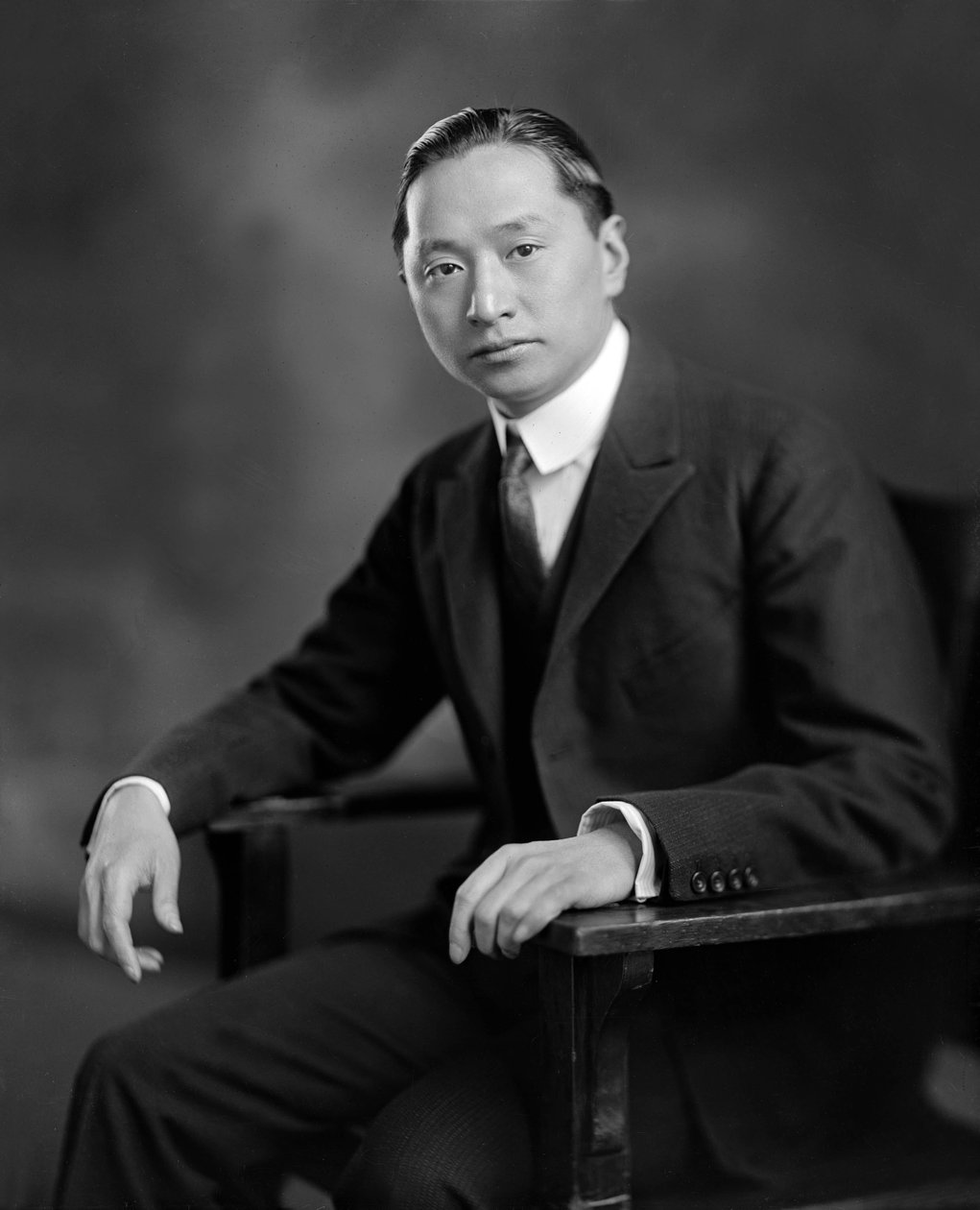 Vi Kyuin Wellington Koo (1887-1985) kinesisk diplomat, foto af Harris & Ewing c. 1925 af Harris & Ewing
