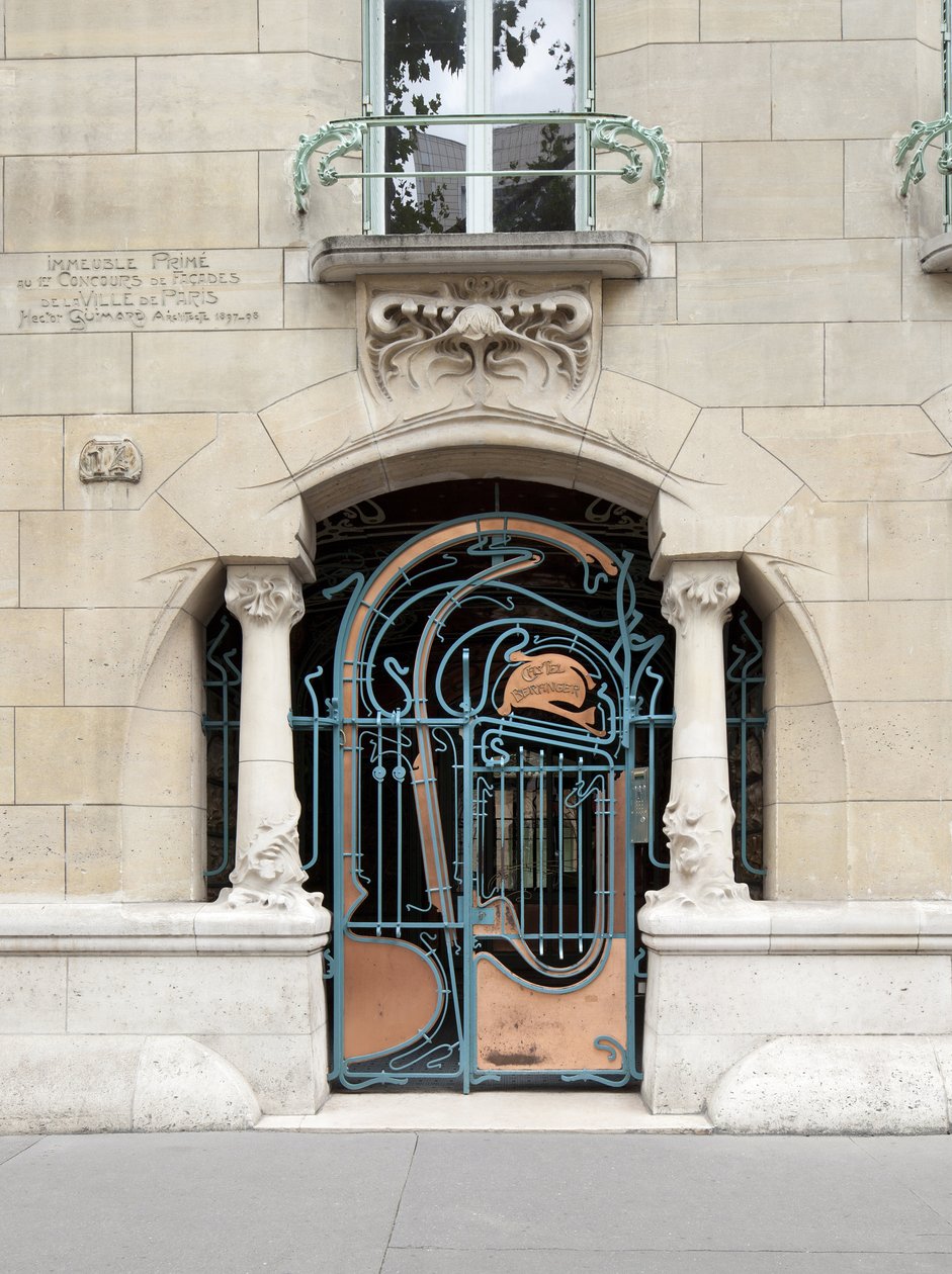 Indgangsdør til Castel Beranger, bygget mellem 1895 og 1898 i det 16. arrondissement i Paris (foto) af Hector Guimard