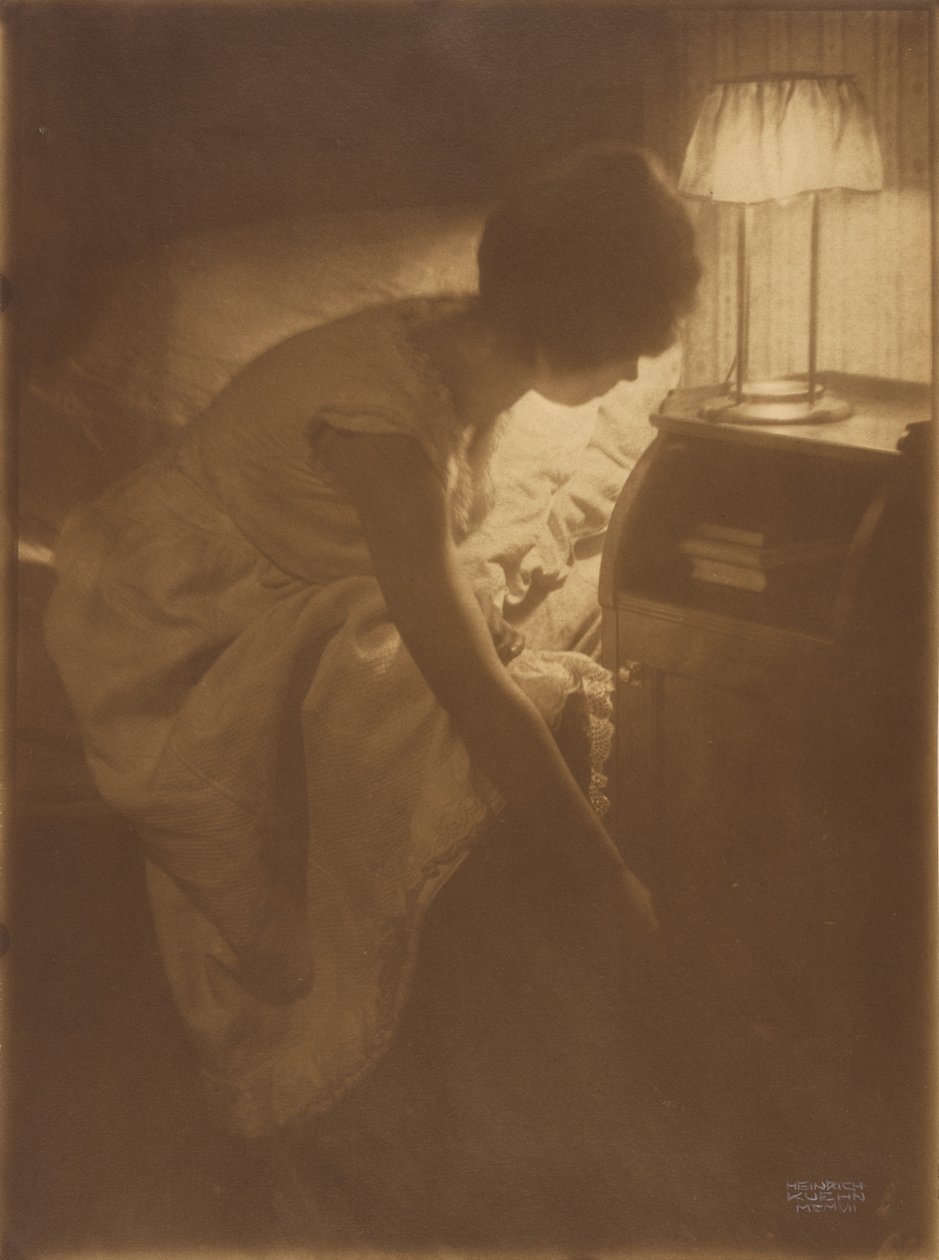 Miss Mary [Warner] ved sit natbord af Heinrich Kuhn