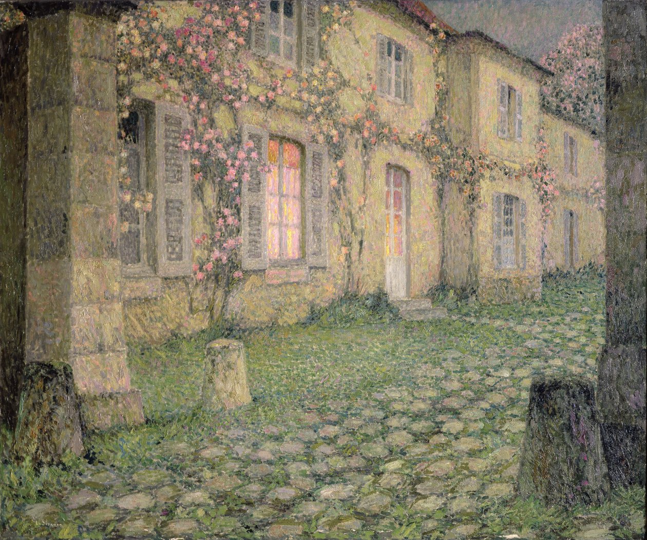 Hus med roser i skumringen, ca. 1928 af Henri Eugene Augustin Le Sidaner