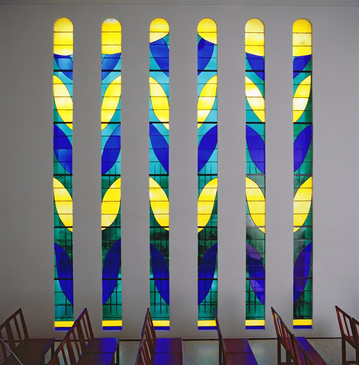Glasmosaik i Rosenkransens kapel, Vence af Henri Matisse