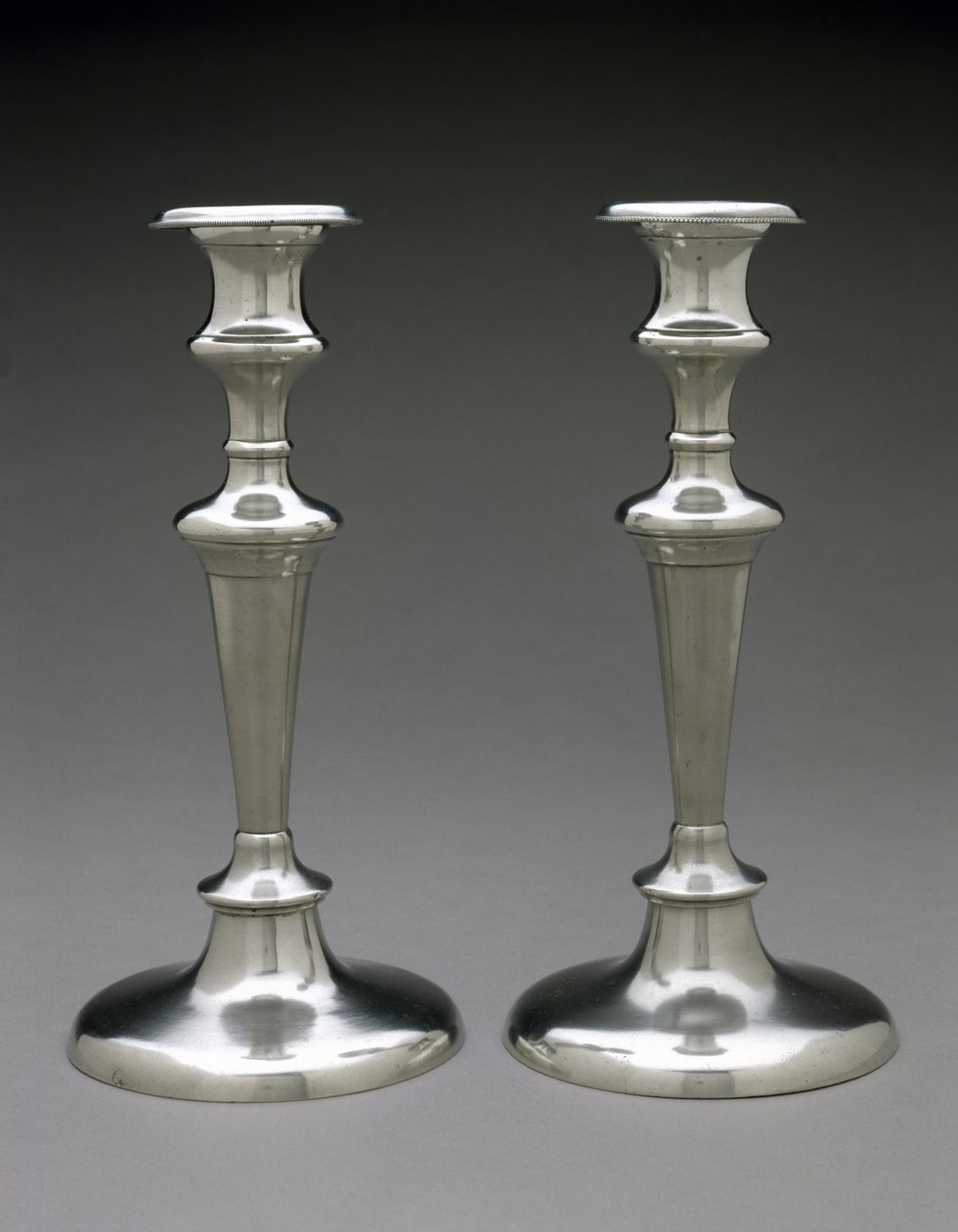 Et par lysestager, ca. 1842-1847 (britannien) af Henry Hopper
