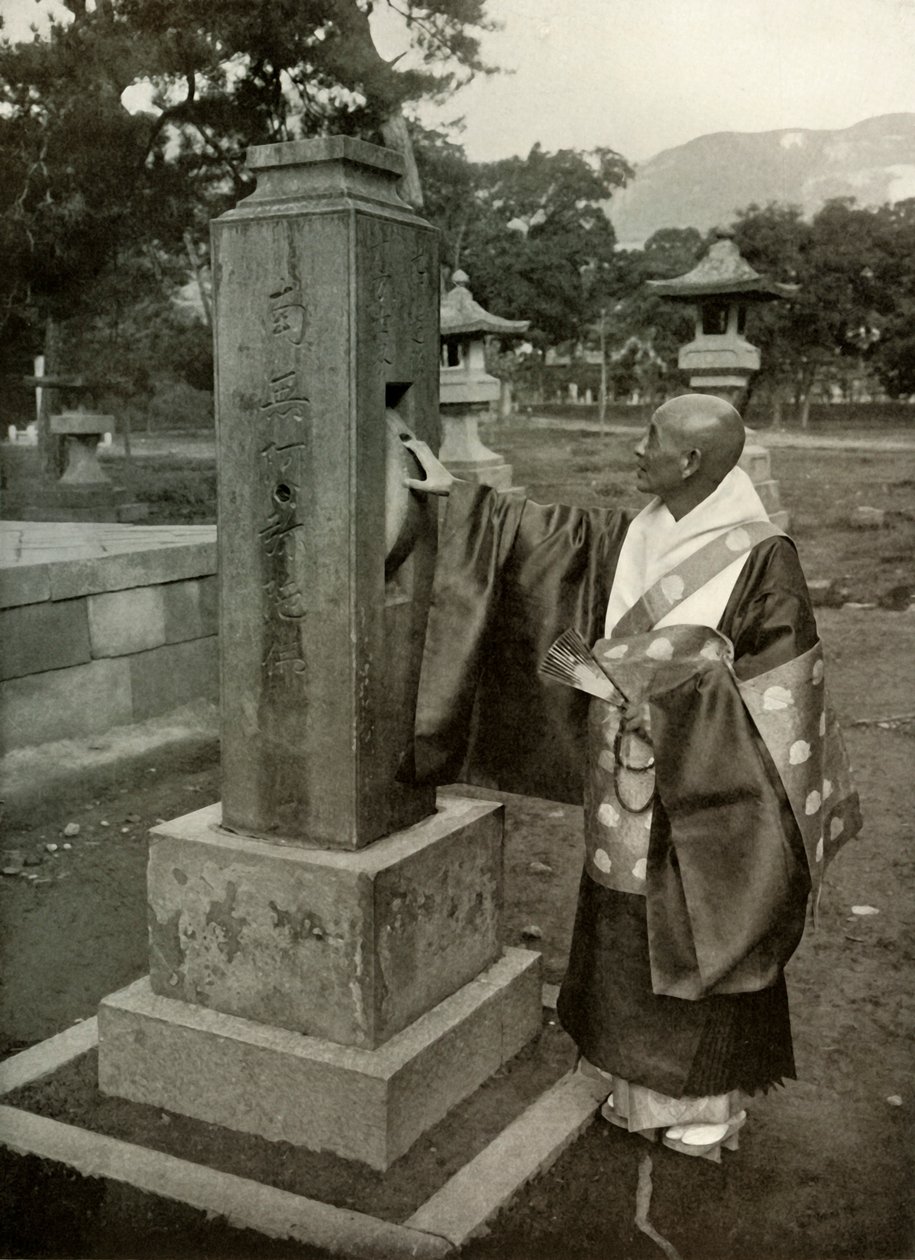 En buddhistisk præst og bedehjul, 1910. af Herbert Ponting