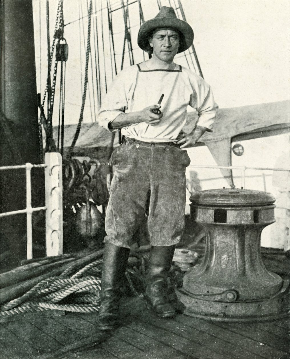 Løjt. H. E. De P. Rennick, c19101913, 1913 af Herbert Ponting