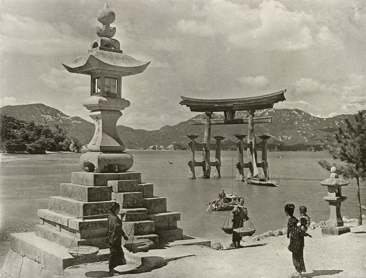 Miyajima, 1910. af Herbert Ponting