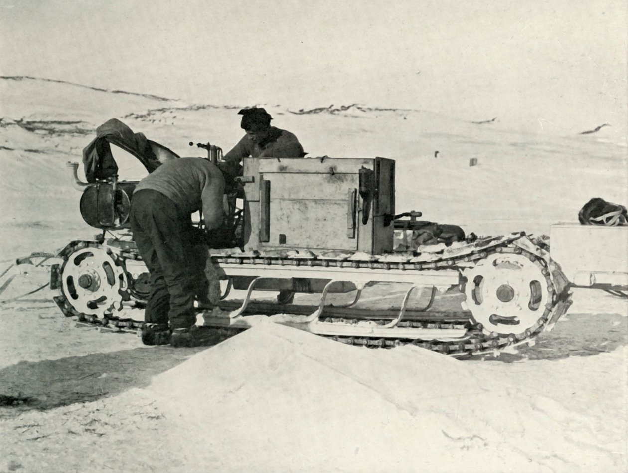 En af motorslæderne, 1911, 1913 af Herbert Ponting