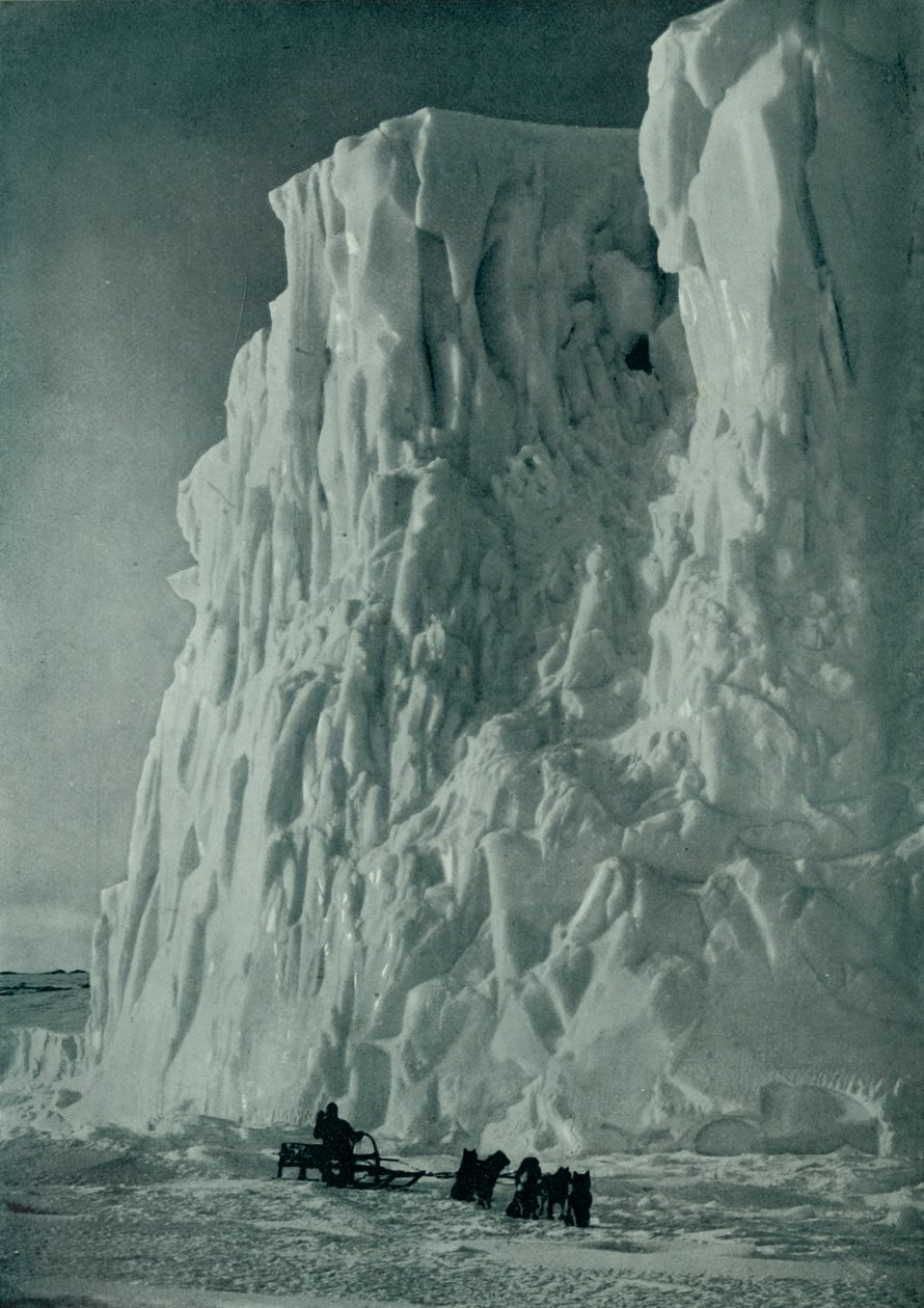 The Point of the Barne Glacier, c19101913, 1913 af Herbert Ponting