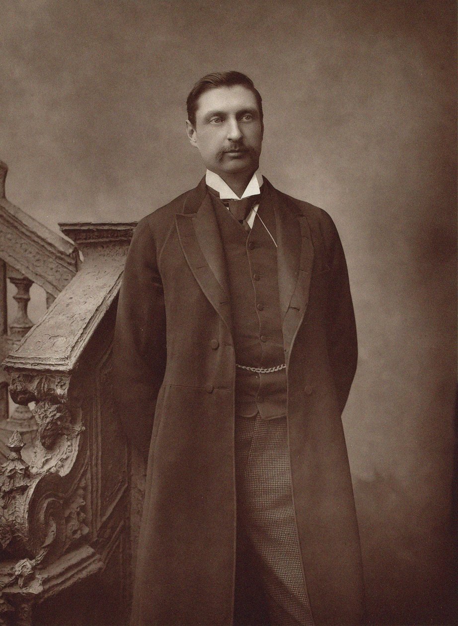 Portræt af forfatteren Sir Henry Rider Haggard 1856-1925. af Herbert Rose Barraud