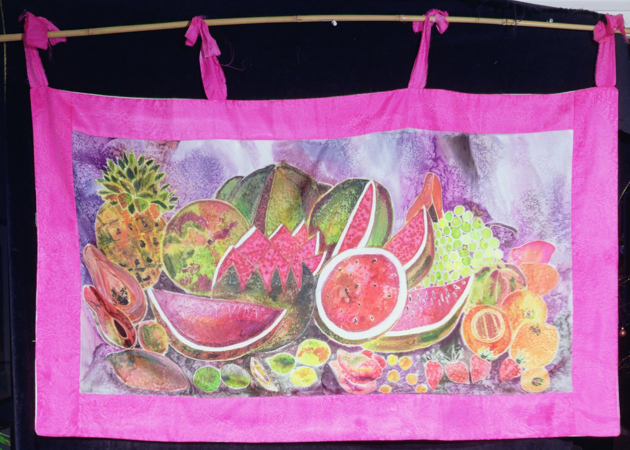 Mexicanske frugter, 2003 (farvestoffer på silke) af Hilary Simon