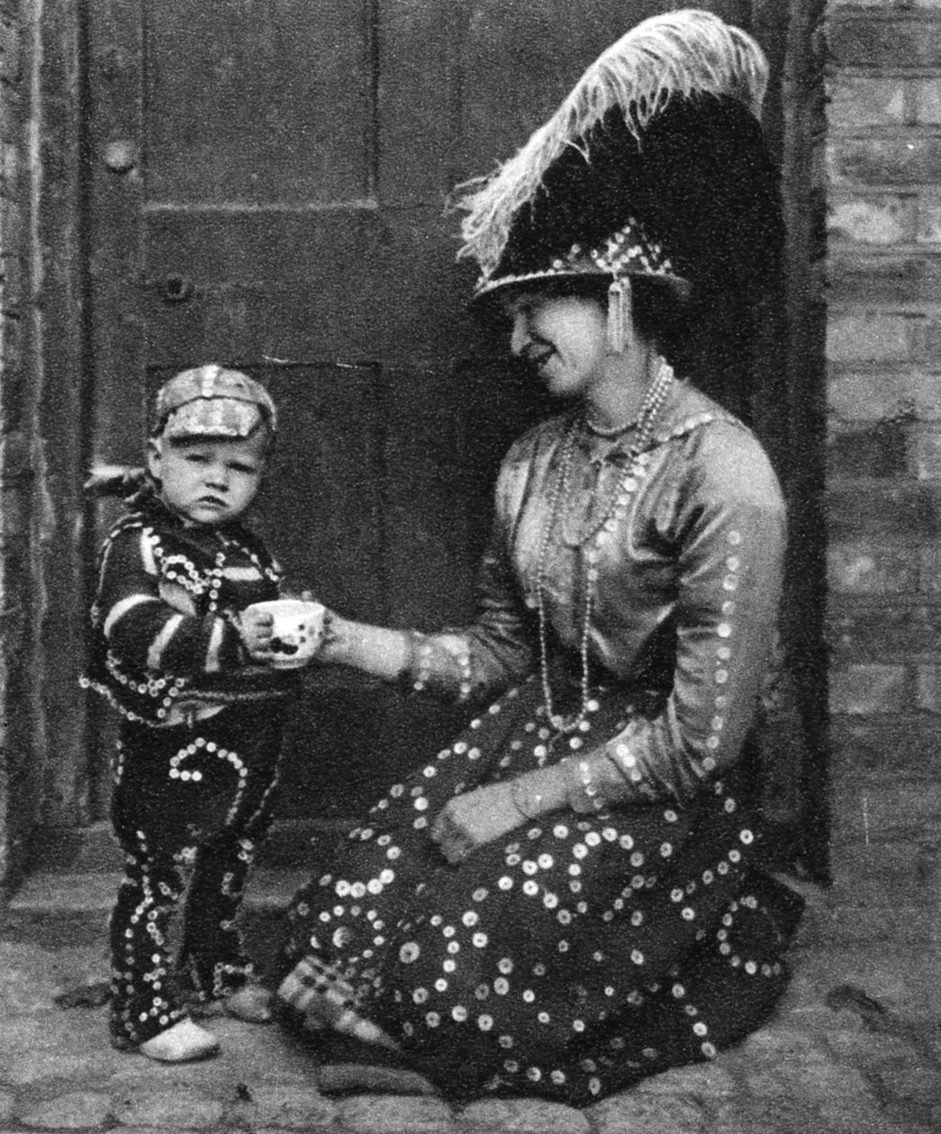 Pearly Queen og Pearly Prince, London, 1926-1927 af Hoppe