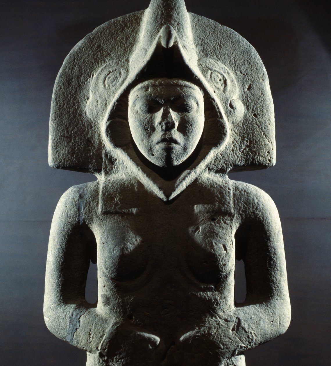 Skulptur af frugtbarhedsgudinden fra Tepetzintla, Mexico af Huaxtec