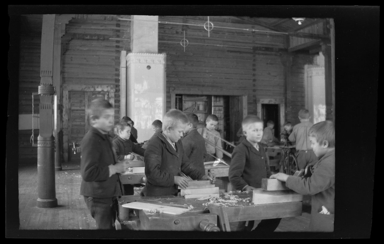 Sandsynligvis skulptursalen på Kymintehta Primary School af Hugo Simberg