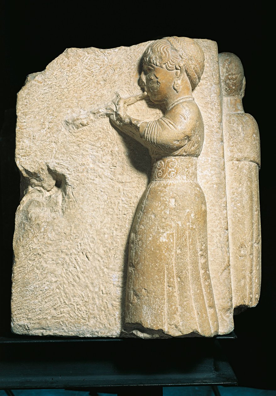 Spanien, Osuna (Urso), Basrelief med en aulospiller af Iberian