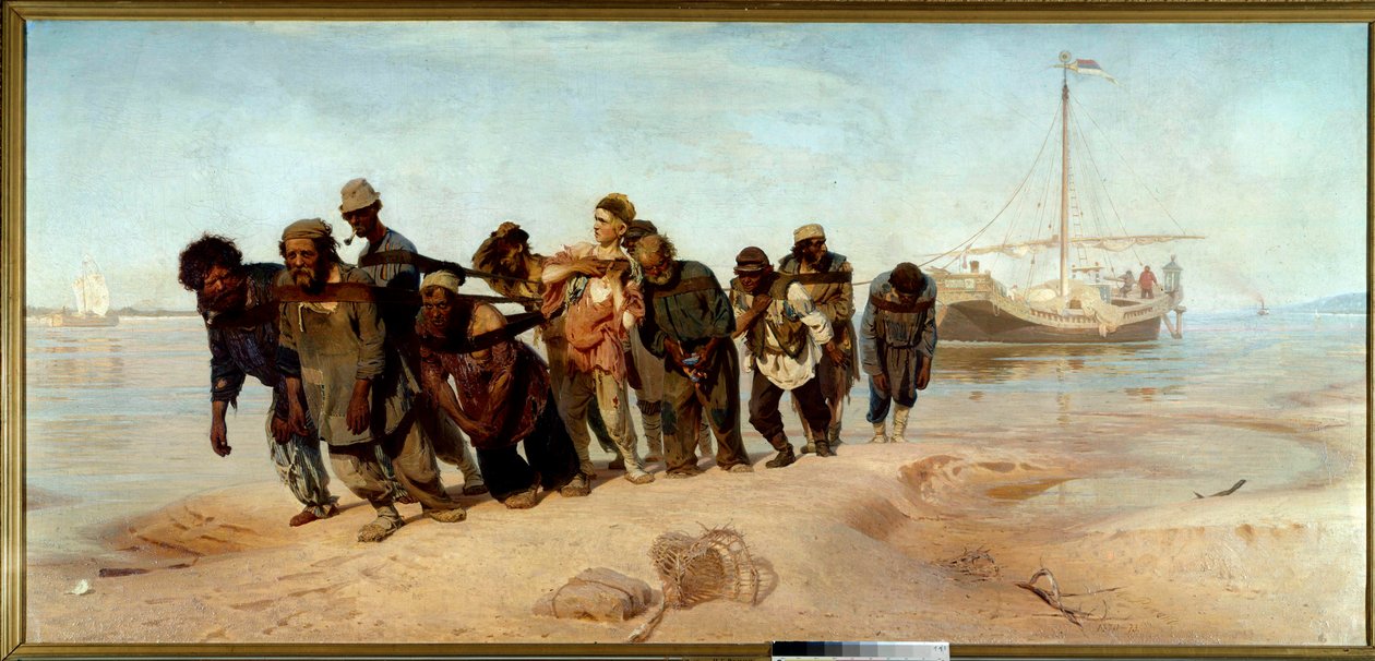 The Boatmen of the Volga En gruppe mænd (halere) tegner en båd fra vandet i Rusland - Maleri af Ilia (Ilya) Repine (1844-1930), olie på lærred af Ilya Efimovich Repin