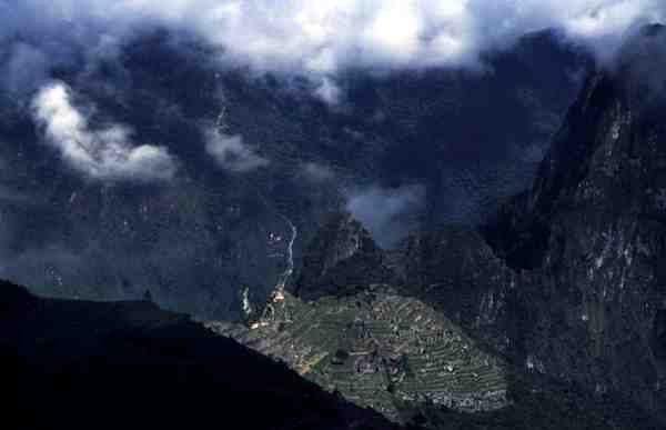 Generel udsigt over citadellet ved Machu Picchu (foto) af Incan Incan