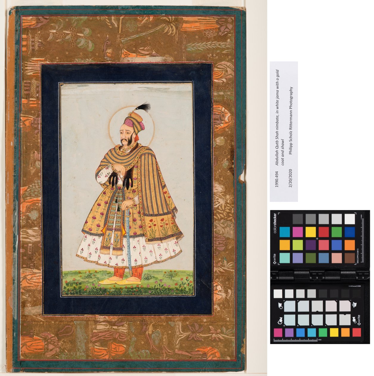 Abdullah Qutb Shah nimbate, i hvid jama med guldfrakke og sjal, ca. 1680 (ugennemsigtig akvarel & guld på papir) af Indian School