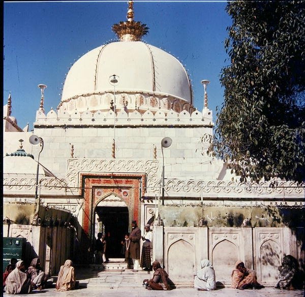 Dargarh Sharif af Khwaj: Muin-ud-din Chishti, grundlagt i 1166 af Indian School