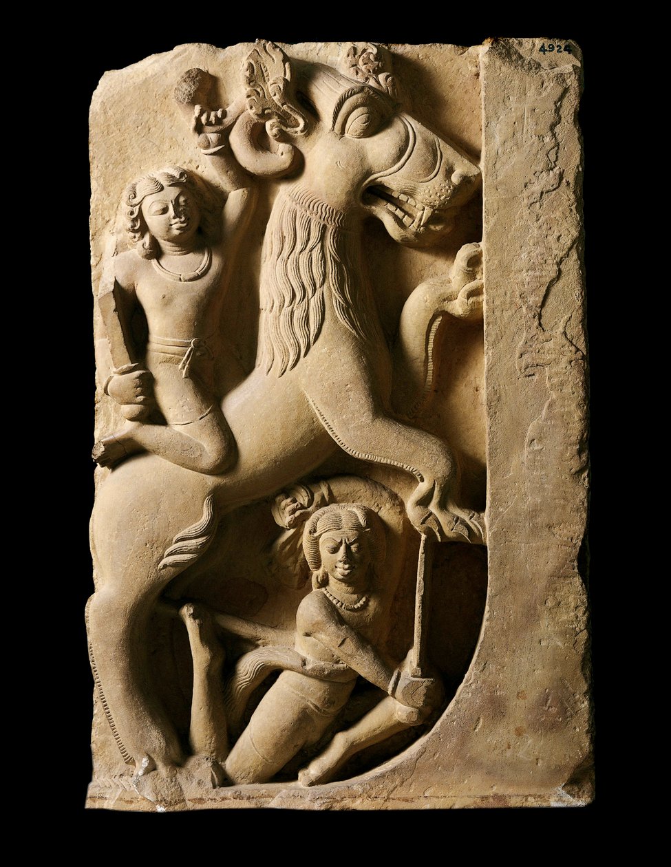 Indisk kunst: Griffon med to krigere. Gupta-dynastiet (320-600 e.Kr.) Fra Saranath. af Indian School