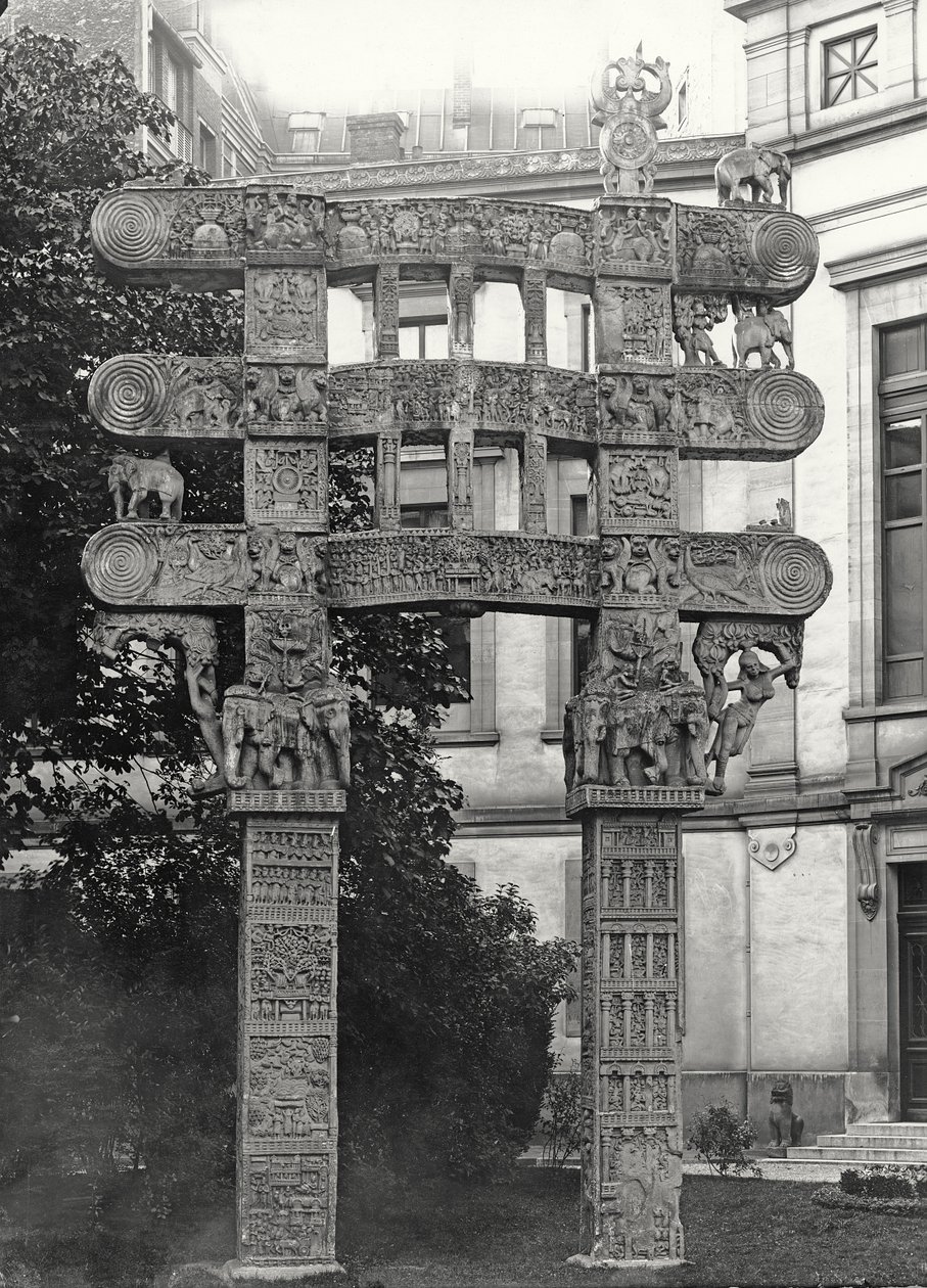 Østporten til Sanchie Tumulus af Indian School