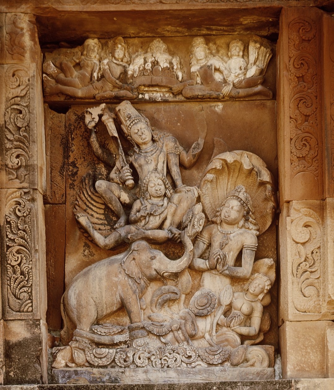 Relief fra Vishnu-templet, ca. 500 e.Kr af Indian School