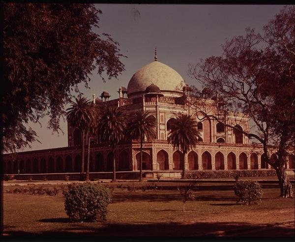 Humayuns grav (1507-56), bygget 1570 (foto) af Indian School