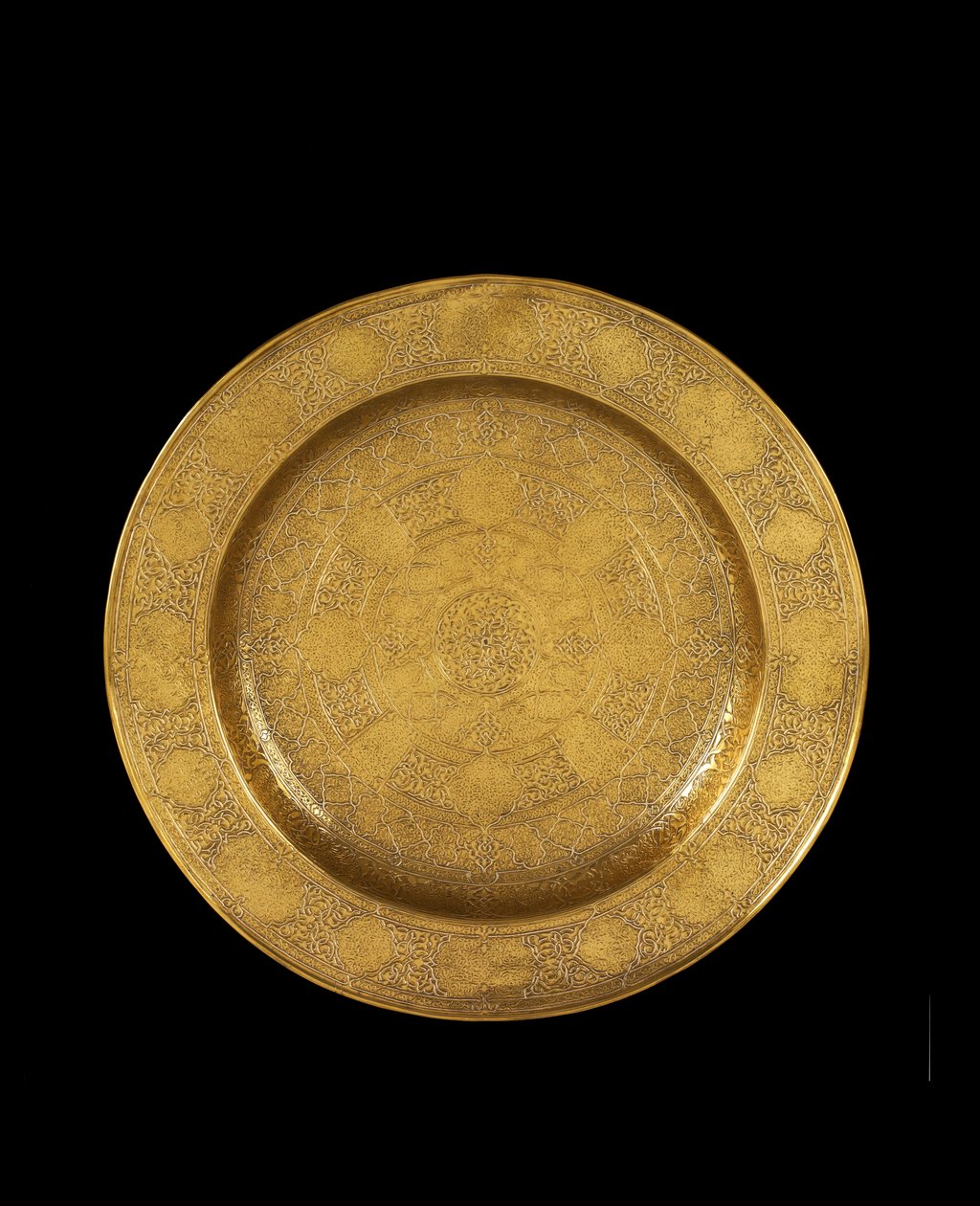 Fad af graveret messing med sølvindlæg og senere forgyldning, 1575-99 af Iranian School