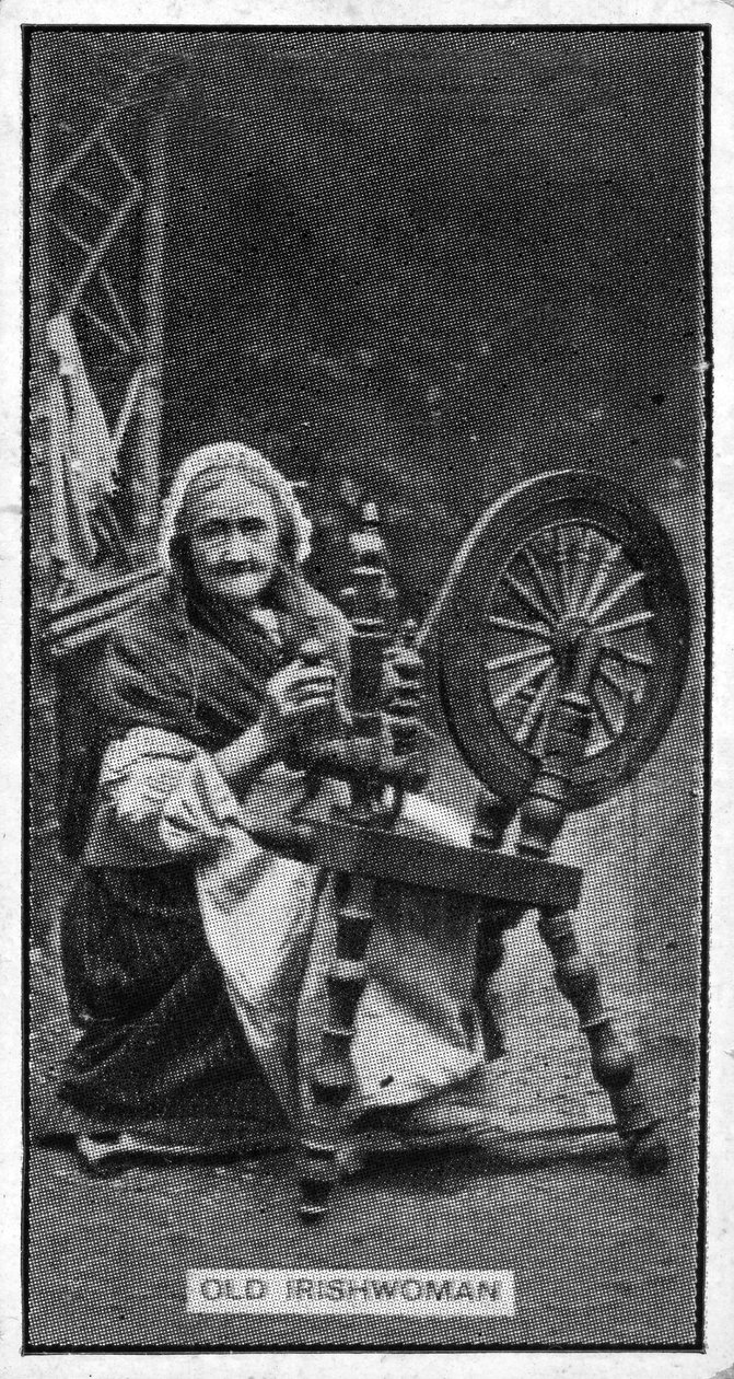 Ældre irsk kvinde ved sit spindehjul, fra et fotografi fra slutningen af det 19. århundrede af Irish Photographer