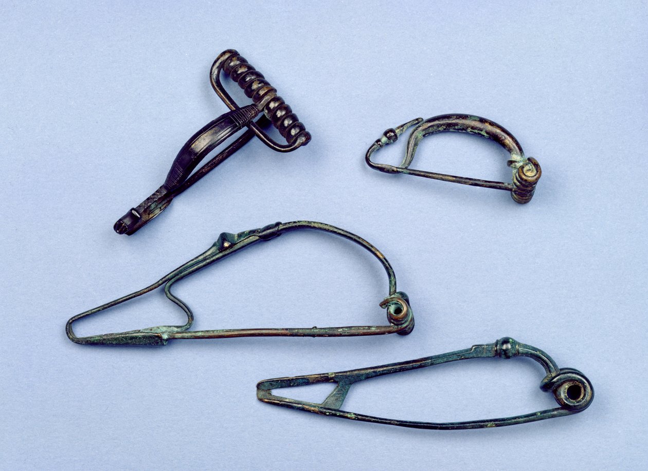 Fire brocher, ældre jernalder, 600-100 f.Kr. (jern) af Iron Age