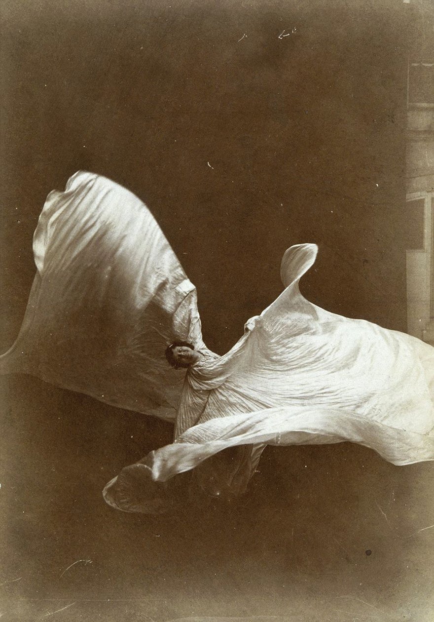 Loie Fuller i The White Dance, 1897 af Isaiah West Taber