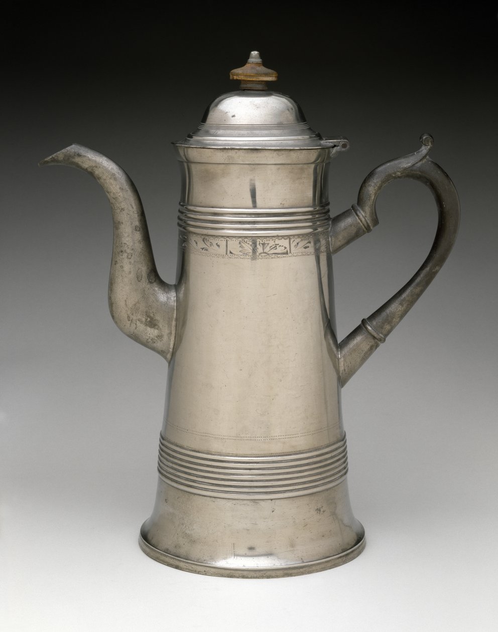 Kaffekande, ca. 1820-1840 (tin, træ) af Israel Trask