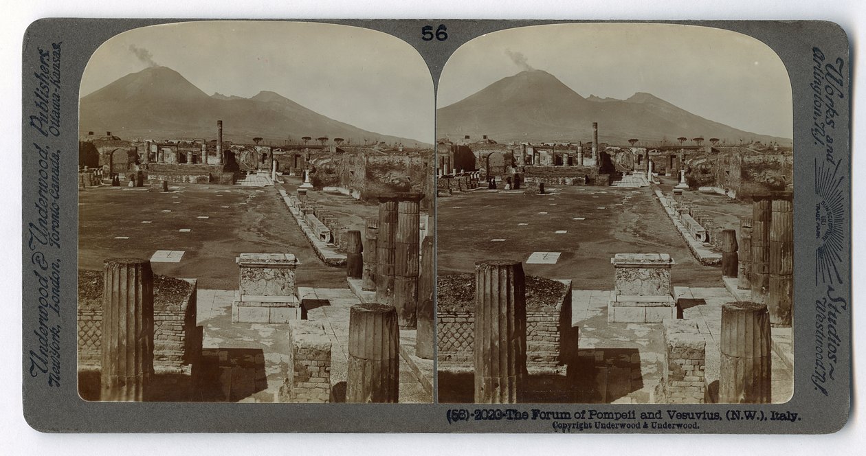The Forum of Pompeii med Vesuv i baggrunden, fra The Underwood Travel Library, 1895 (sepia foto) af Italian Photographer