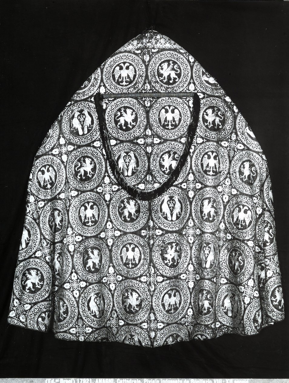 Cope båret af pave Boniface VIII (ca. 1235-1303) (tekstil) af Italian School