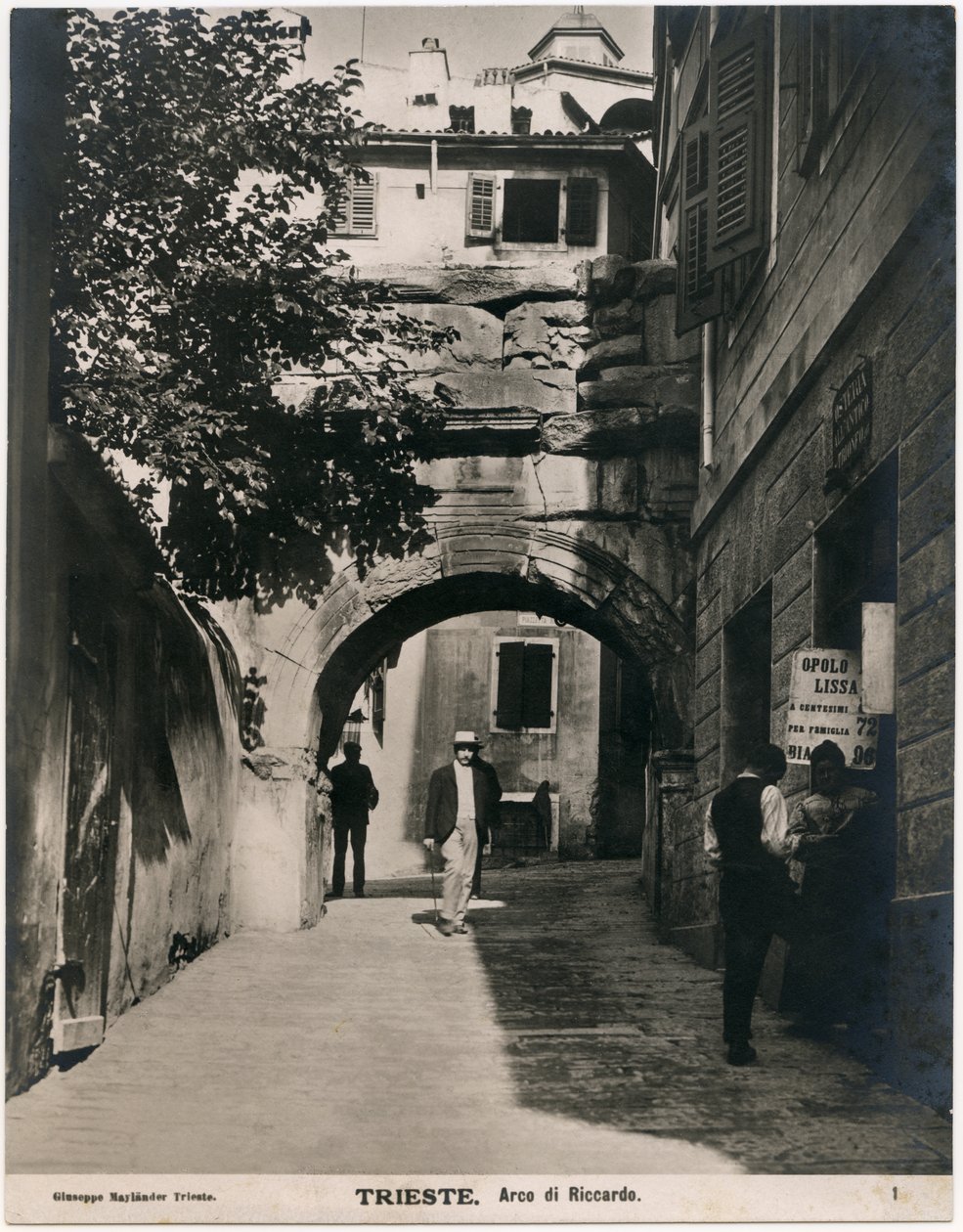 Arch of Riccardo, fotografi af Giuseppe Maylander, Trieste, Friuli-Venezia Giulia, Italien, ca 1910 af Italian Photographer