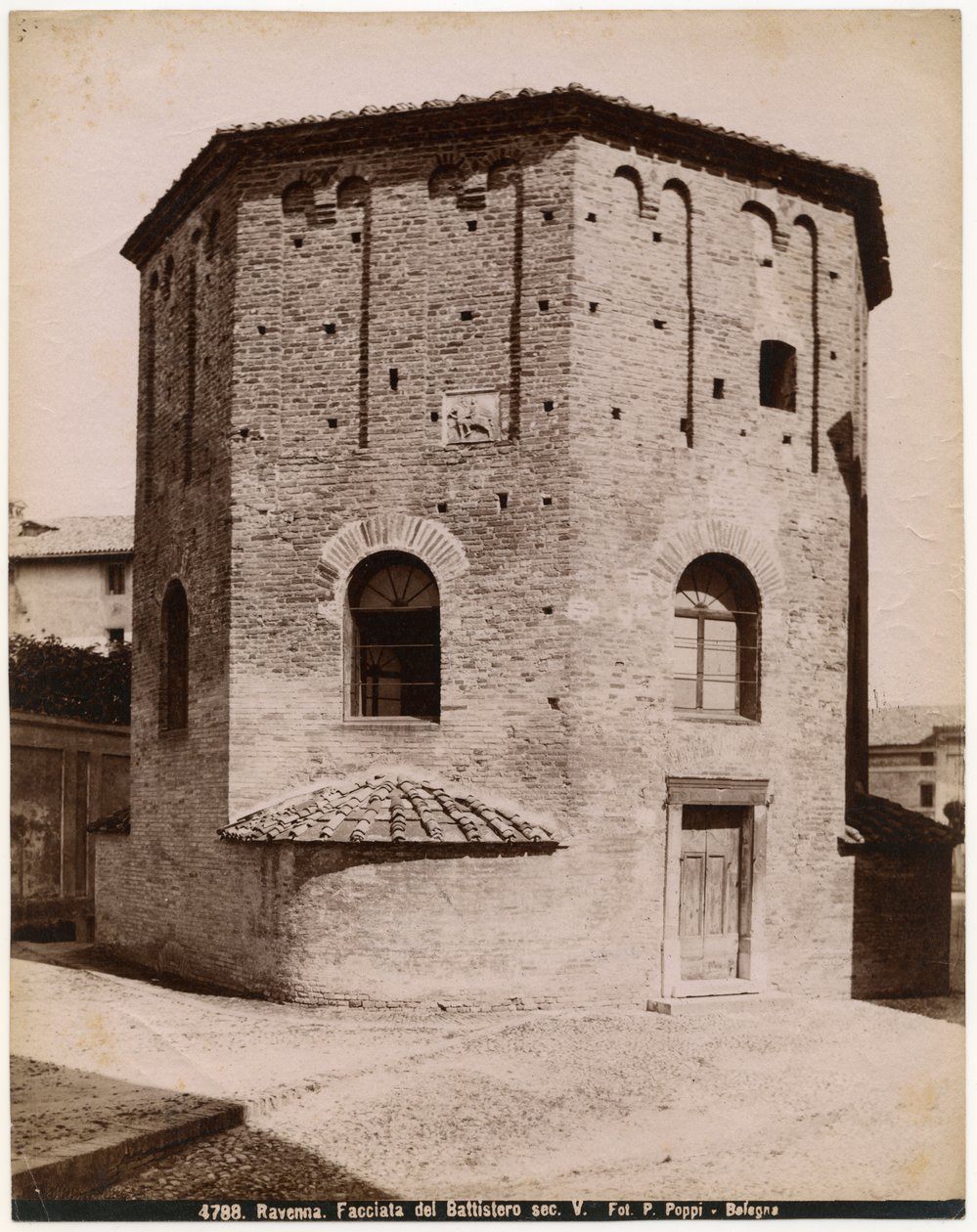 Baptistery of Neon eller Orthodox Baptistery, Ravenna, Emilia-Romagna, Italien, fotografi af Pietro Poppi, Bologna, ca 1900 af Italian Photographer