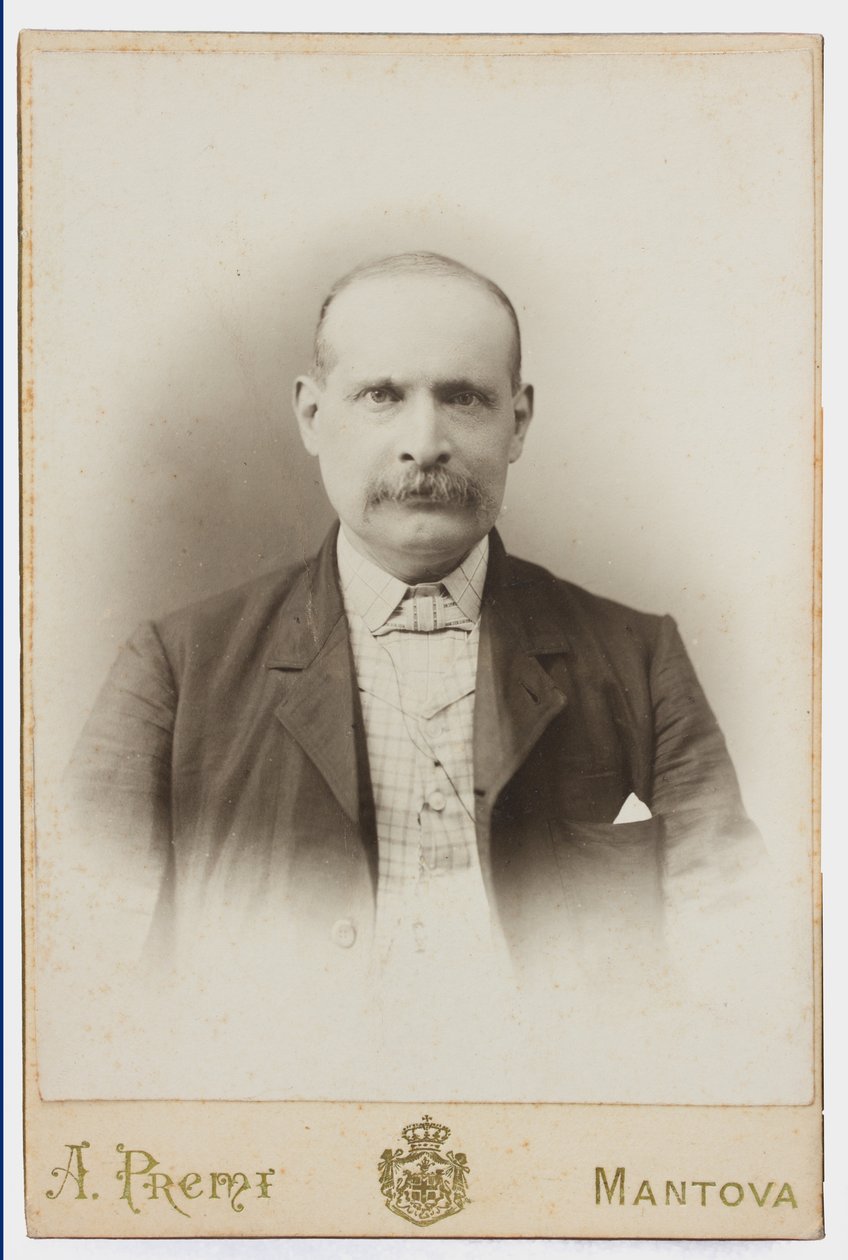 Foto på et postkort, der portrætterer maleren Albano Lugli af Italian Photographer