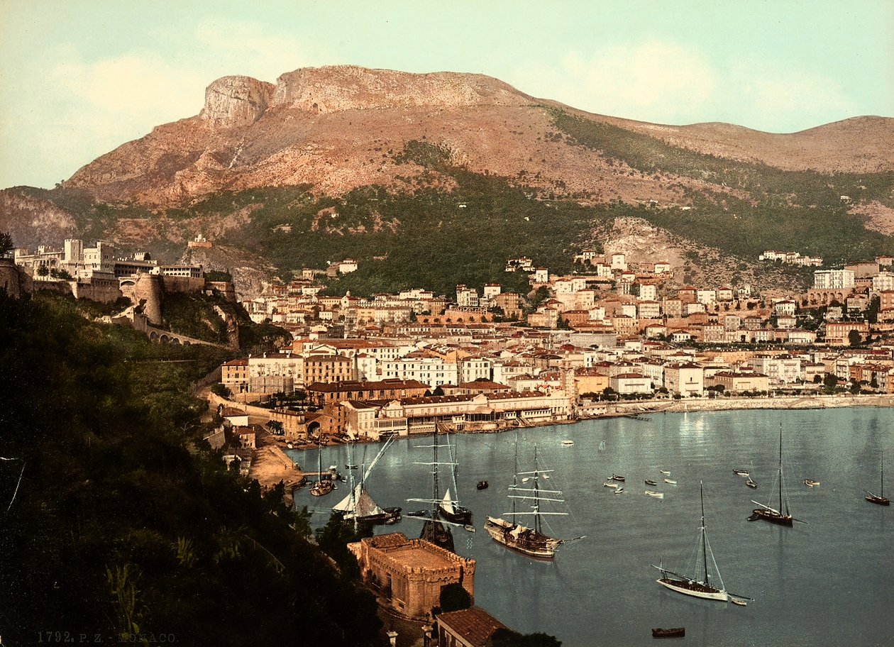 Udsigt over byen Monaco, ud mod den enslydende bugt, i Fyrstendømmet Monaco, i Frankrig af Italian Photographer