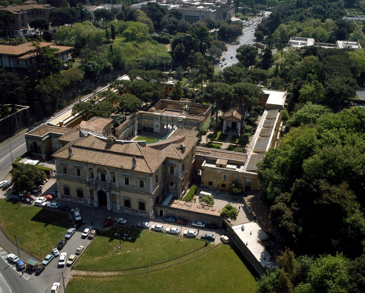 Luftudsigt over Villa Giulia i Rom, Italien af Italian School