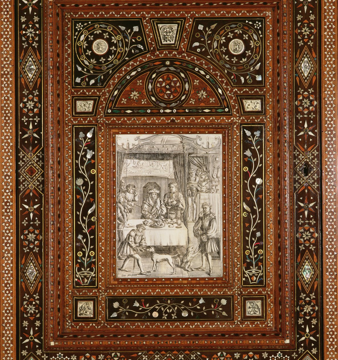 Detalje af en gravering på elfenben, efter Memling (ca. 1433-94), fra et kabinet givet til Mary Queen of Scots (1542-87) og Frans II (1544-60) som bryllupsgave (træ og indlagt elfenben) ( se 162449) af Italian School