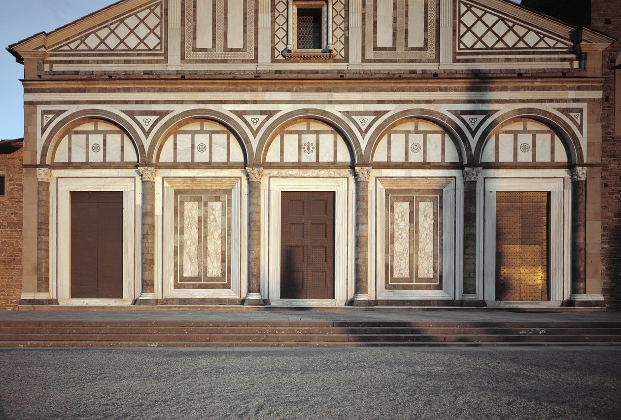 Detalje af kirkens facade af Italian School