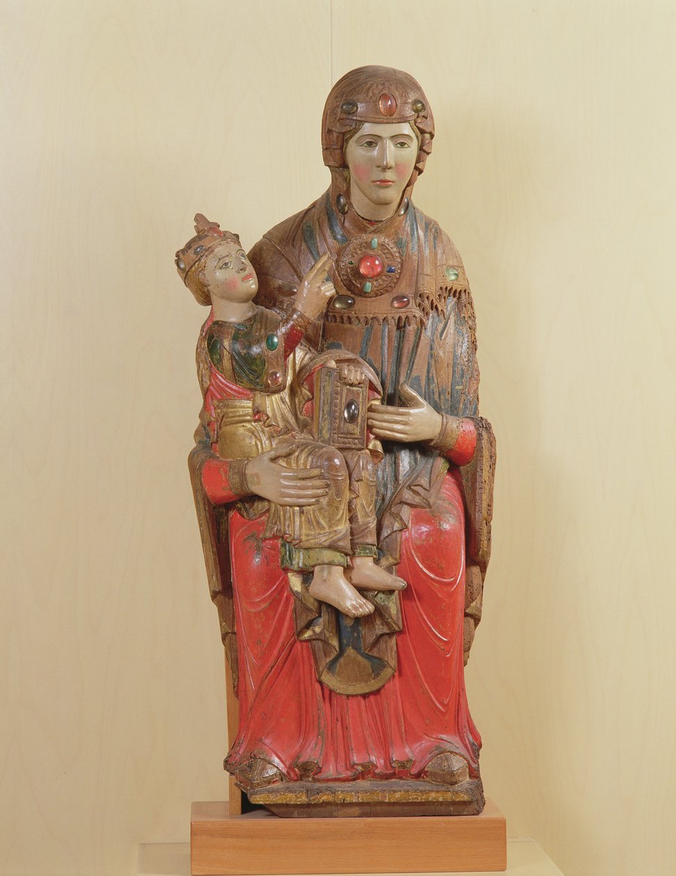 Madonna dAcuto (malet træ, farvet glas og ædelstene) af Italian School